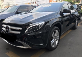 Mercedes-Benz G class GLA200 2016 - Cần bán lại xe Mercedes GLA200 đời 2016, màu đen, nhập khẩu