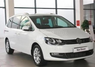 Volkswagen Sharan 2.0 TSI 2017 - Cần bán xe Volkswagen Sharan 2.0 TSI đời 2017, màu trắng