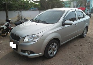 Chevrolet Aveo LT 2015 - Cần bán Chevrolet Aveo LT đời 2015, màu bạc