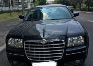 Chrysler 300C V6.3.5 2007 - Cần bán lại xe Chrysler 300C V6.3.5 năm 2007, màu đen, nhập khẩu, giá 670tr