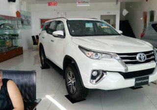 Toyota Fortuner 2017 - Bán Toyota Fortuner đời 2017, màu trắng