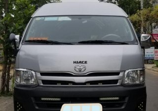 Toyota Hiace 2013 - Cần bán Toyota Hiace sản xuất 2013, màu bạc, nhập khẩu nguyên chiếc, giá tốt