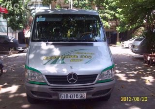 Mercedes-Benz Sprinter 2004 - Cần bán lại xe Mercedes năm 2004, màu bạc giá cạnh tranh