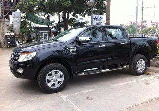 Ford Ranger 2.2L XLS MT 4x2 2018 - Bán xe Ford Ranger 2.2L XLS MT 4x2 đời 2018, màu đen, nhập khẩu nguyên chiếc