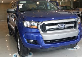 Ford Ranger 2.2L XLS AT 4x2 2018 - Cần bán xe Ford Ranger 2.2L XLS AT 4x2 năm sản xuất 2018, màu xanh lam, nhập khẩu, 675tr