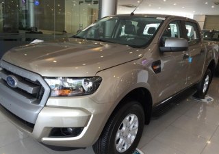 Ford Ranger 2.2L XLS MT 4x2 2018 - Cần bán Ford Ranger 2.2L XLS MT 4x2 đời 2018, màu vàng, nhập khẩu nguyên chiếc