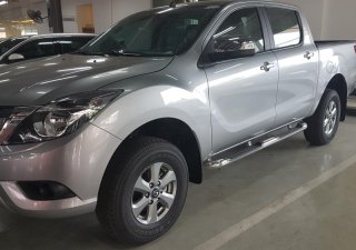 Mazda pick up 2.2 MT 2017 - Bán Mazda BT - 50 màu bạc, nhập khẩu Thái Lan, hỗ trợ trả góp 80% giá trị xe, LH 0938097488