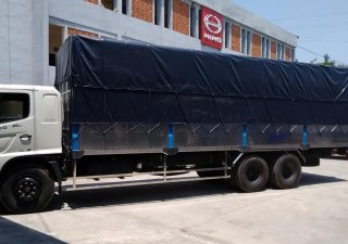 Xe tải 10000kg 2018 - Bán xe tải trên 10 tấn đời 2018, màu trắng, nhập khẩu nguyên chiếc