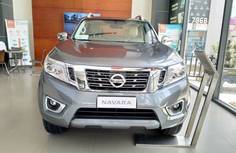 Vinaxuki Xe bán tải 2018 - Xe Bán Tải Navara VL 4WD màu xám Full Option giá rẻ, giao ngay