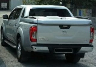 Nissan Navara  NP300 2016 - Bán xe Nissan Navara NP300 năm 2016, màu bạc