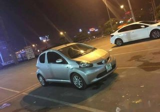 Toyota Aygo 2009 - Bán xe Toyota Aygo 2009, màu bạc  