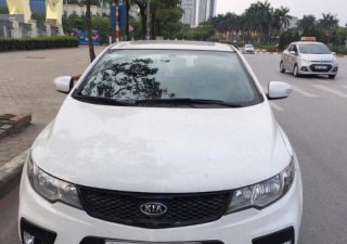 Kia Forte Koup 2.0 AT 2010 - Bán xe Kia Forte Koup đời 2010, màu trắng, xe nhập chính chủ