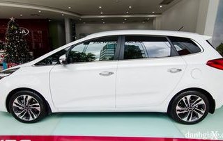 Toyota Innova 2018 - Bán Toyota Innova model 2018, đủ màu, giao xe ngay, trả góp 90%, vay 7 năm. Gọi: 0973530250