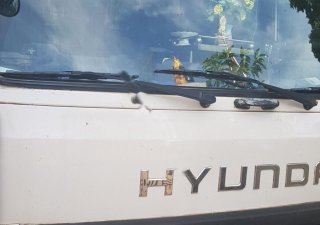 Hyundai Mighty H350  1996 - Bán Hyundai Mighty H350 năm sản xuất 1996, màu bạc