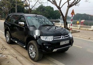 Mitsubishi Pajero 2016 - Cần bán Mitsubishi Pajero năm 2016, màu đen chính chủ, 735tr