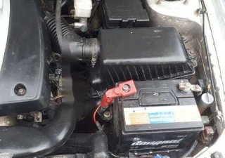 Kia Spectra 2004 - Bán ô tô Kia Spectra sản xuất 2004, màu bạc chính chủ