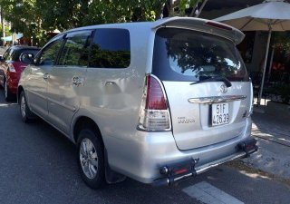 Toyota Innova  G 2009 - Cần bán xe Toyota Innova G sản xuất năm 2009, màu bạc, giá tốt