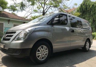 Hyundai Grand Starex 2017 - Cần bán gấp Hyundai Grand Starex sản xuất năm 2017, màu xám, giá chỉ 800 triệu