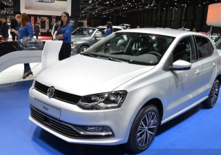 Volkswagen Polo 2017 - Bán Volkswagen Polo Hatchback 2017, xe nhập Đức bao đẹp