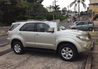 Toyota Fortuner 2009 - Bán Toyota Fortuner năm sản xuất 2009, màu bạc, giá chỉ 620 triệu