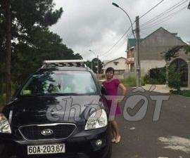 Kia Carens 2015 - Chính chủ bán ô tô Kia Carens năm sản xuất 2015, màu đen