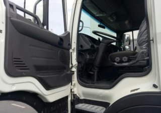 Hyundai HD 270 2016 - Bán Hyundai HD 270 đời 2016, màu trắng, nhập khẩu nguyên chiếc
