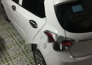 Hyundai Grand i10 2015 - Cần bán lại xe Hyundai Grand i10 đời 2015, màu trắng, giá 320tr