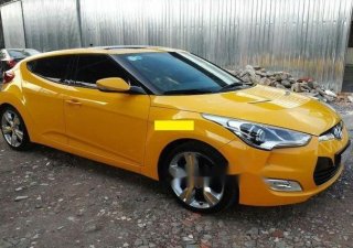Hyundai Veloster 2011 - Chính chủ bán lại xe Hyundai Veloster năm sản xuất 2011, màu vàng  