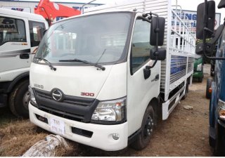 Hino 300 Series 2016 - Bán xe tải 3,5 tấn thùng mui bạt XZU720l