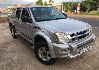 Isuzu Dmax 2005 - Cần bán xe Isuzu Dmax năm 2005, màu bạc xe gia đình