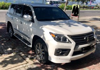 Lexus LX 570 2013 - Bán xe gia đình LX570, mới toanh không trầy xước, đăng ký lần đầu 2017