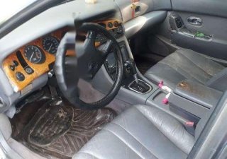 Mazda 929 1992 - Cần bán Mazda 929 đời 1992, màu bạc, giá chỉ 50 triệu