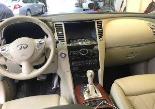 Infiniti QX70 2017 - Cần thanh lý xe Infiniti QX70 năm 2017, màu nâu, nhập khẩu nguyên chiếc