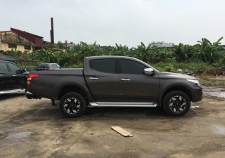 Mitsubishi Triton 4x2 AT 2018 - Bán ô tô Mitsubishi Triton 4x2 AT đời 2018, màu nâu, hỗ trợ trả góp 70% xe. Liên hệ 0911.821.514