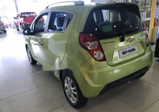 Chevrolet Spark LT 2018 - Bán xe Chevrolet Spark LT 2018, loại cao cấp, mới 100%, trả trước 85 triệu 