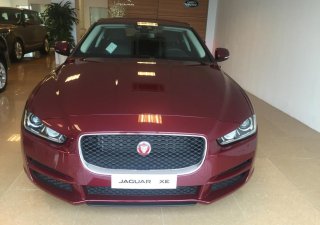 Jaguar XE Portfolio 2016 - Cần bán Jaguar XE Portfolio đời 2017, màu đỏ, xe nhập