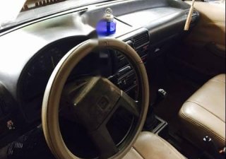 Nissan Sunny 1988 - Cần bán lại xe Nissan Sunny năm sản xuất 1988, màu trắng