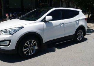 Hyundai Santa Fe 2015 - Cần bán gấp Hyundai Santa Fe năm sản xuất 2015, màu trắng, giá tốt