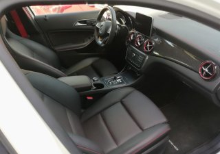 Mercedes-Benz GLA-Class GLA250 2018 - Bán Mercedes GLA250 xe lướt chính hãng