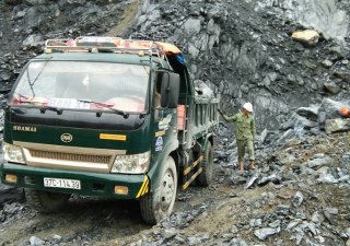 Fuso 2014 - Bán xe ô tô tải Hoa Mai 3 tấn 45