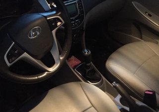 Hyundai Acent 2012 - Xe gia đình ít sử dụng