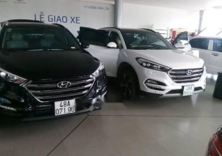 Hyundai Tucson   2018 - Cần bán Hyundai Tucson sản xuất 2018, màu đen, giá 765tr