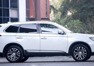 Mitsubishi Outlander 2018 2018 - Bán Mitsubishi Outlander năm sản xuất 2018