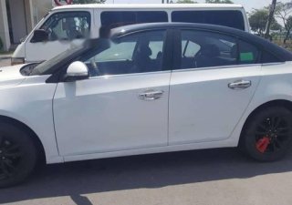 Chevrolet Cruze 2016 - Bán ô tô Chevrolet Cruze 2016, màu trắng xe gia đình