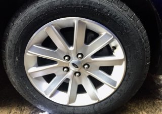 Ford Flex SEL 2010 - Cần bán lại xe Ford Flex SEL 2010 - Hết tháng ngâu em bán tình yêu lung linh giá cũng rung rinh