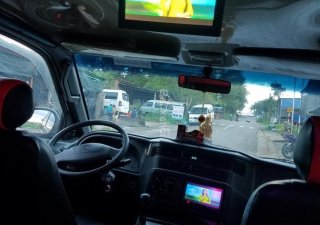 Mercedes-Benz 190 2003 - Bán Mercedes sản xuất 2003, màu vàng, nhập khẩu nguyên chiếc 