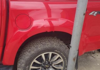 Chevrolet Colorado High Country 2.8L 4x4 AT 2017 - Bán Chevrolet Colorado High Country 2.8L 4x4 AT đời 2017, màu đỏ, nhập khẩu  