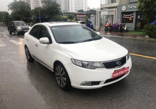 Kia Forte S 2013 - Bán ô tô Kia Forte S sản xuất năm 2013, màu trắng  