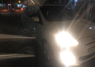 Mitsubishi Mirage AT 2016 - Bán Mitsubishi Mirage AT đời 2016, màu trắng, nhập khẩu số tự động