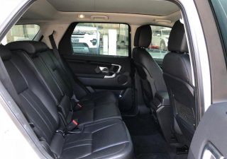 LandRover Discovery 2016 - Cần bán xe LandRover Discovery sản xuất 2016, màu trắng, nhập khẩu nguyên chiếc